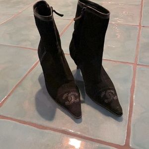 Vintage suede Chanel boots with zipper.